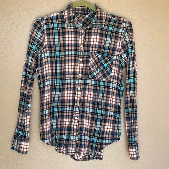 Aeropostale Women’s‎ Cotten Plaid Button Up Size Small - Picture 1 of 7